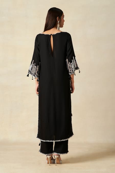 Gulabo By Abu Sandeep Geometric Applique Work Kurta 