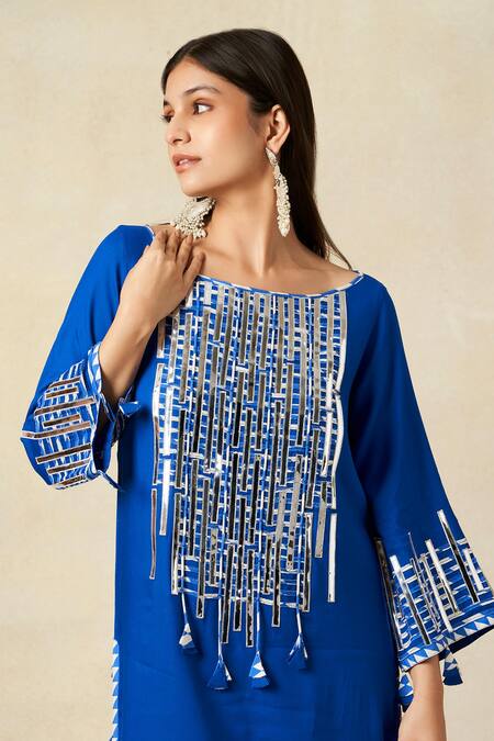 Buy_Gulabo By Abu Sandeep_Blue Rayon Tassels, Metallic Thread Round Geometric Pattern Embroidered Kurta 