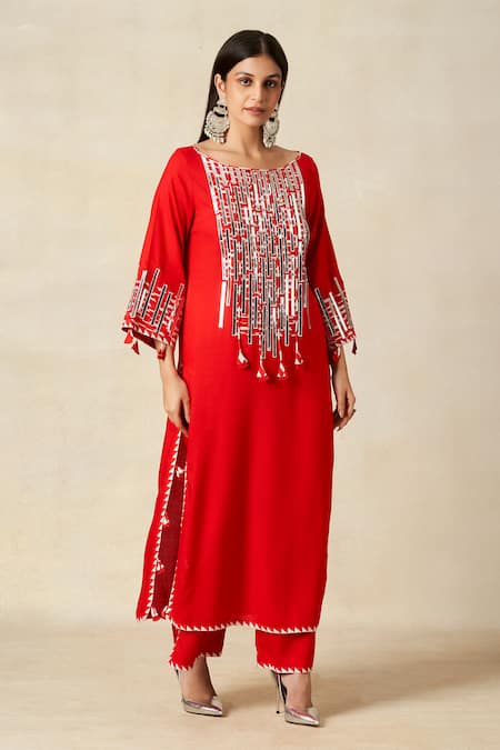 Gulabo By Abu Sandeep Red Rayon Embroidered Metallic Applique Round Geometric Yoke Kurta Online at Aza Fashions Gulabo By Abu Sandeep_Red Rayon Embroidered Metallic Applique Round Geometric Yoke Kurta _Online_at_Aza_Fashions
