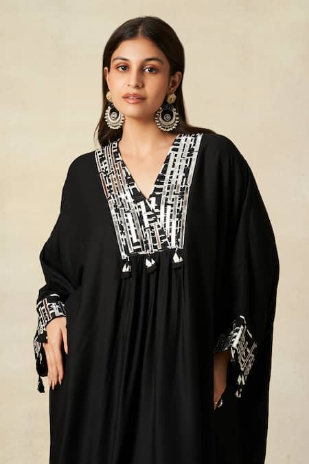 Gulabo By Abu Sandeep_Black Rayon Embroidered Metallic Applique V-neck Geometric Pattern Short Kaftan _at_Aza_Fashions