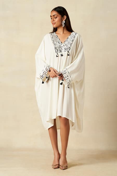 Shop_Gulabo By Abu Sandeep_Off White Rayon Tassels V-neck Applique Work Pleated Short Kaftan _Online_at_Aza_Fashions
