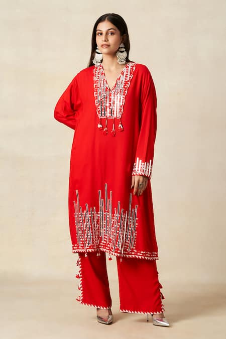 Gulabo By Abu Sandeep_Red Rayon Metallic Thread V-neck Applique Work Kali Kurta With Pant _Online_at_Aza_Fashions