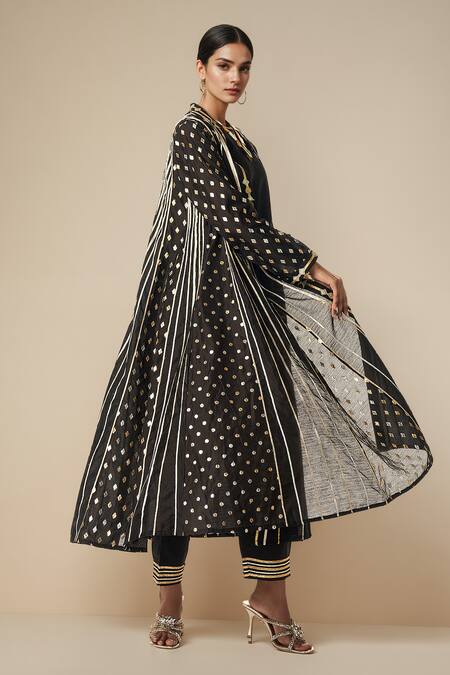 Gulabo By Abu Sandeep Black Modal, Chanderi Gota Patti, Geometric Lace Work Coat And Tunic Set Online at Aza Fashions Gulabo By Abu Sandeep_Black Modal, Chanderi Gota Patti, Geometric Lace Work Coat And Tunic Set _Online_at_Aza_Fashions