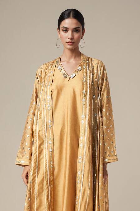 Gulabo By Abu Sandeep_Beige Modal, Chanderi Gota Patti Geometric Pattern Lace Work Coat And Tunic Set _at_Aza_Fashions