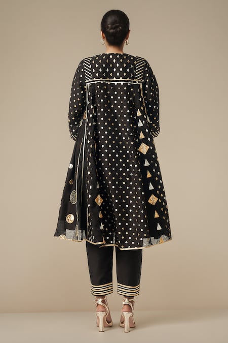 Shop Gulabo By Abu Sandeep Black Modal, Chanderi Gota Patti, Embroidery Geometric Lace Kurta With Pant at Aza Fashions Shop_Gulabo By Abu Sandeep_Black Modal, Chanderi Gota Patti, Embroidery Geometric Lace Kurta With Pant _at_Aza_Fashions
