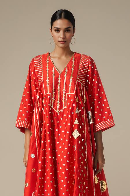 Gulabo By Abu Sandeep_Red Modal, Chanderi Gota Patti, Embroidery Geometric Pattern Kurta With Pant _at_Aza_Fashions