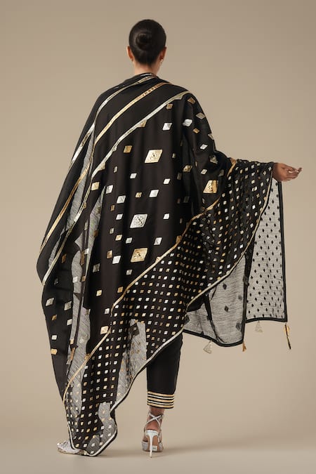 Shop Gulabo By Abu Sandeep Black Modal Chanderi Embroidered Gota Lace Diamond Work Dupatta at Aza Fashions Shop_Gulabo By Abu Sandeep_Black Modal Chanderi Embroidered Gota Lace Diamond Work Dupatta _at_Aza_Fashions