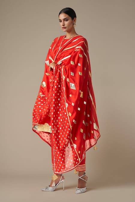 Gulabo By Abu Sandeep Red Modal Chanderi Embroidered Gota Lace Work Dupatta Online at Aza Fashions Gulabo By Abu Sandeep_Red Modal Chanderi Embroidered Gota Lace Work Dupatta _Online_at_Aza_Fashions