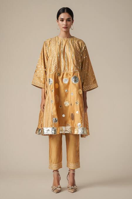 Gulabo By Abu Sandeep Beige Modal, Chanderi Gota Patti Round Neck Work Kurta Pant Set Online at Aza Fashions Gulabo By Abu Sandeep_Beige Modal, Chanderi Gota Patti Round Neck Work Kurta Pant Set _Online_at_Aza_Fashions