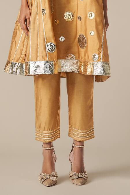 Buy Gulabo By Abu Sandeep Beige Modal, Chanderi Gota Patti Round Neck Work Kurta Pant Set Buy_Gulabo By Abu Sandeep_Beige Modal, Chanderi Gota Patti Round Neck Work Kurta Pant Set