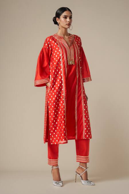 Shop_Gulabo By Abu Sandeep_Red Modal, Chanderi Gota Patti Split V-neck Straight Embroidered Kurta Set _Online_at_Aza_Fashions