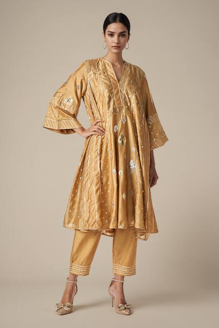 Gulabo By Abu Sandeep_Beige Modal, Chanderi Gota Patti V-neck Embroidered Side Kali Kurta Set _at_Aza_Fashions