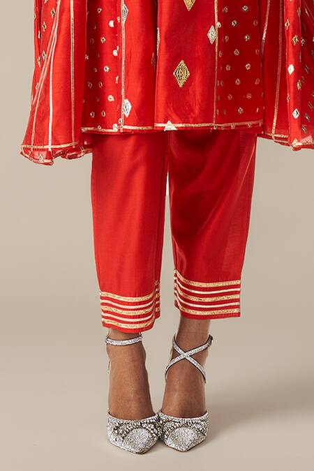 Gulabo By Abu Sandeep_Red Modal, Chanderi Gota Patti, Embroidery V-neck Kali Kurta Set _Online_at_Aza_Fashions