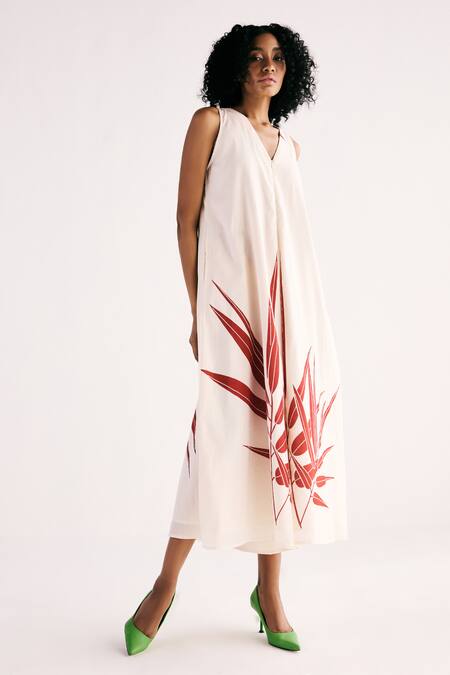 Kharakapas_Off White Cotton V-neck Elysian Fern Jumpsuit _at_Aza_Fashions