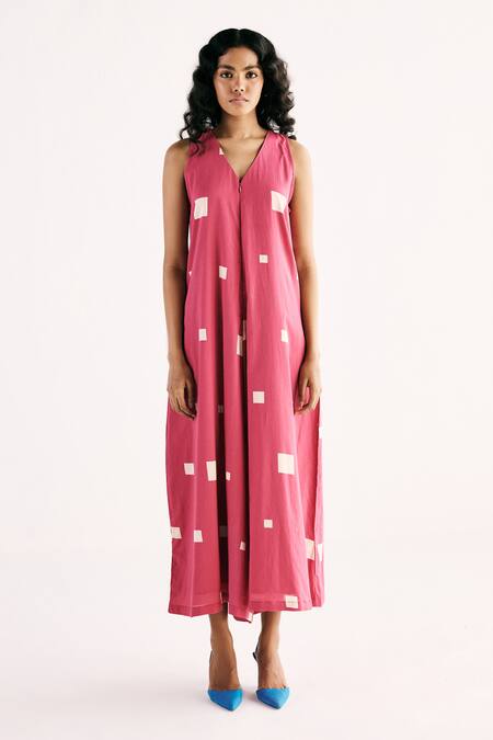 Buy Kharakapas Pink Cotton V-neck Matrix Printed Jumpsuit Online at Aza Fashions Buy_Kharakapas_Pink Cotton V-neck Matrix Printed Jumpsuit _Online_at_Aza_Fashions