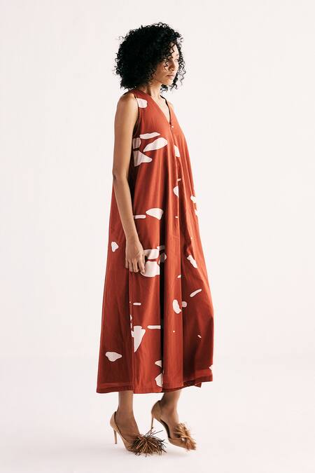 Kharakapas_Red Cotton V-neck Ember Printed Jumpsuit _Online_at_Aza_Fashions