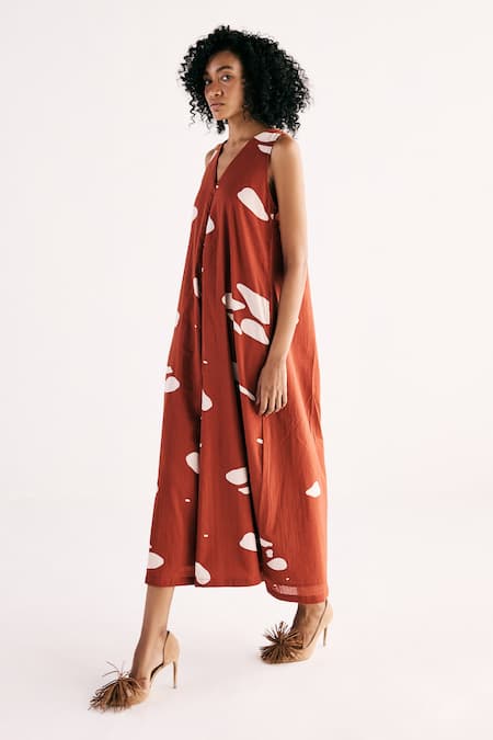 Buy_Kharakapas_Red Cotton V-neck Ember Printed Jumpsuit _Online_at_Aza_Fashions