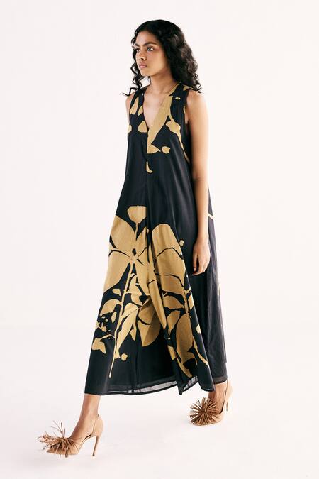 Buy Kharakapas Black Cotton Embroidery V-neck Treasure Island Print Jumpsuit Online at Aza Fashions Buy_Kharakapas_Black Cotton Embroidery V-neck Treasure Island Print Jumpsuit _Online_at_Aza_Fashions