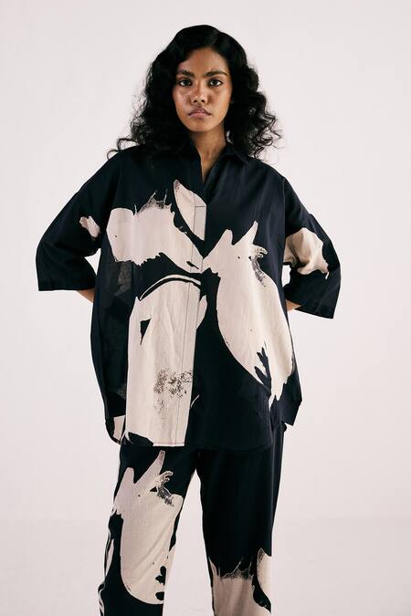 Kharakapas Black Cotton Collared Treasures Of Bliss Print Shirt With Pant at Aza Fashions Kharakapas_Black Cotton Collared Treasures Of Bliss Print Shirt With Pant _at_Aza_Fashions