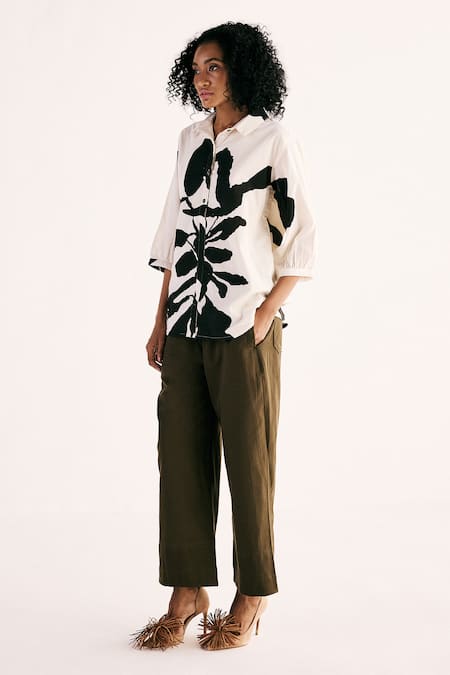 Buy_Kharakapas_Green Twill Plain Trouser _Online_at_Aza_Fashions