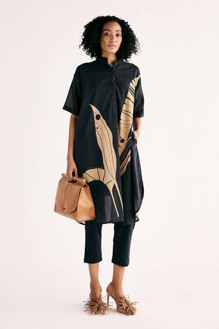 Buy Kharakapas Grey Cotton Embroidery Bandeau Shadow Leaf Print Button Down Kurta With Pant Online at Aza Fashions Buy_Kharakapas_Grey Cotton Embroidery Bandeau Shadow Leaf Print Button Down Kurta With Pant _Online_at_Aza_Fashions