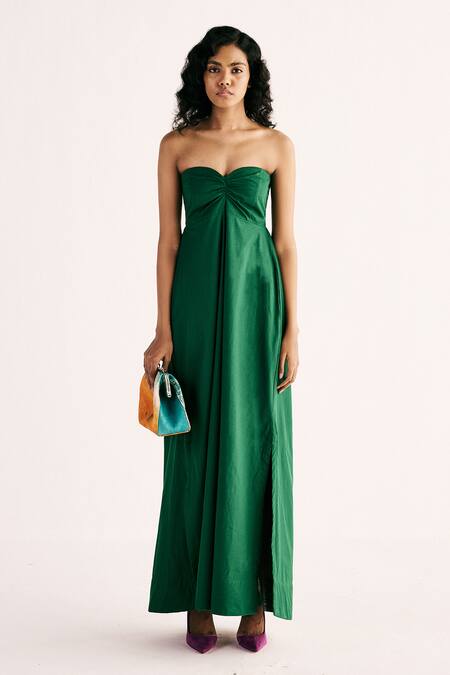 Shop Kharakapas Pink Poplin Sweetheart Neck Gaze Solid Off Shoulder Side Slit Dress Online at Aza Fashions Shop_Kharakapas_Pink Poplin Sweetheart Neck Gaze Solid Off Shoulder Side Slit Dress _Online_at_Aza_Fashions