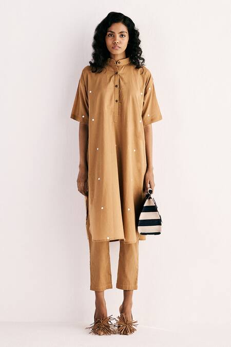 Buy Kharakapas Beige Cotton Collared Sand Polka Dot Print High Low Kurta With Pant Online at Aza Fashions Buy_Kharakapas_Beige Cotton Collared Sand Polka Dot Print High Low Kurta With Pant _Online_at_Aza_Fashions