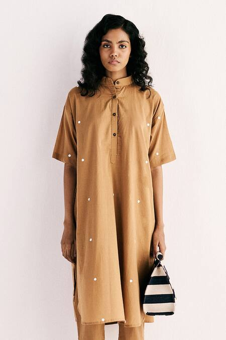 Shop Kharakapas Beige Cotton Collared Sand Polka Dot Print High Low Kurta With Pant Online at Aza Fashions Shop_Kharakapas_Beige Cotton Collared Sand Polka Dot Print High Low Kurta With Pant _Online_at_Aza_Fashions