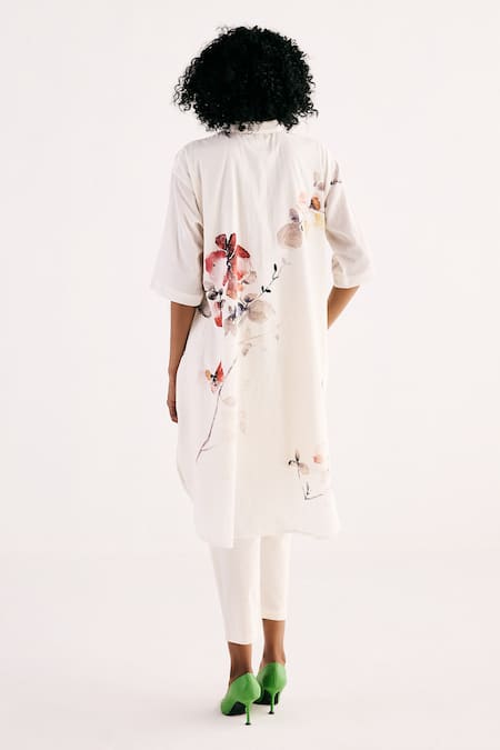 Shop Kharakapas Off White Cotton Embroidery Wisteria Floral Print Straight Kurta With Pant at Aza Fashions Shop_Kharakapas_Off White Cotton Embroidery Wisteria Floral Print Straight Kurta With Pant _at_Aza_Fashions