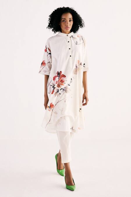 Buy Kharakapas Off White Cotton Embroidery Wisteria Floral Print Straight Kurta With Pant Buy_Kharakapas_Off White Cotton Embroidery Wisteria Floral Print Straight Kurta With Pant