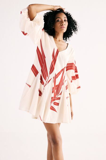 Kharakapas Off White Cotton V-neck Garnet Grove Floral Print Godet Flared Dress at Aza Fashions Kharakapas_Off White Cotton V-neck Garnet Grove Floral Print Godet Flared Dress _at_Aza_Fashions