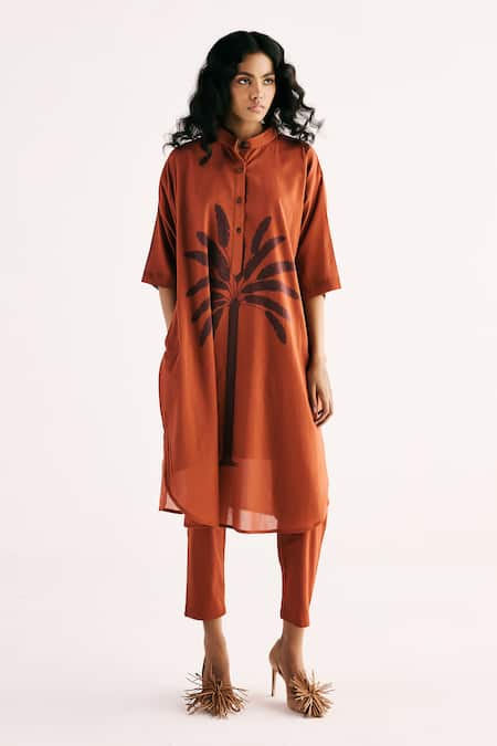 Kharakapas Rustic Palm Print Straight Kurta With Pant 