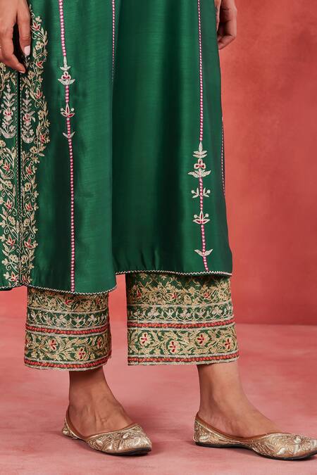 Sue Mue Green Handloom Cotton, Silk, Brocade Embroidery, Zari Split Yaman Kurta Set at Aza Fashions Sue Mue_Green Handloom Cotton, Silk, Brocade Embroidery, Zari Split Yaman Kurta Set _at_Aza_Fashions