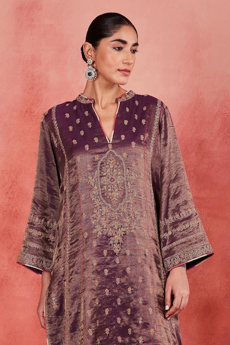 Sue Mue Purple Silk Organza, Handloom Cotton Sakina Floral Panelled Kurta Set Online at Aza Fashions Sue Mue_Purple Silk Organza, Handloom Cotton Sakina Floral Panelled Kurta Set _Online_at_Aza_Fashions