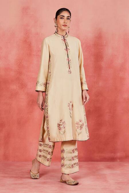Shop Sue Mue Beige Handloom Cotton Embroidery Mandarin Salma Floral Panelled Kurta Set Shop_Sue Mue_Beige Handloom Cotton Embroidery Mandarin Salma Floral Panelled Kurta Set