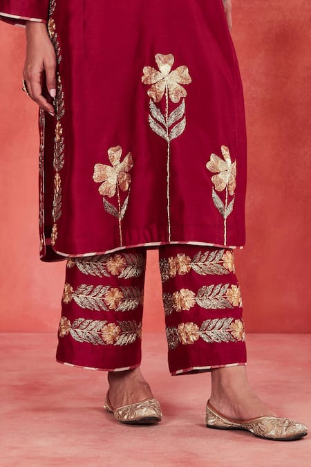Shop Sue Mue Red Handloom Cotton, Silk Embroidery Siham Floral Panelled Kurta Pant Set Online at Aza Fashions Shop_Sue Mue_Red Handloom Cotton, Silk Embroidery Siham Floral Panelled Kurta Pant Set _Online_at_Aza_Fashions