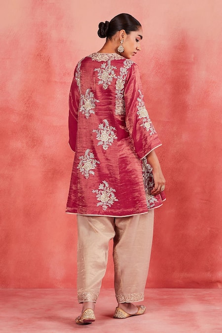 Sue Mue Pink , Handloom Embroidery, Zari, Sequins Aafreen Short Kurta Set Online at Aza Fashions Sue Mue_Pink , Handloom Embroidery, Zari, Sequins Aafreen Short Kurta Set _Online_at_Aza_Fashions