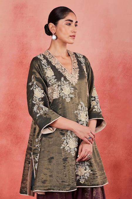 Buy_Sue Mue_Green Handloom , Embroidery, Sequins, Zari Aamina Short Kurta Set _Online_at_Aza_Fashions