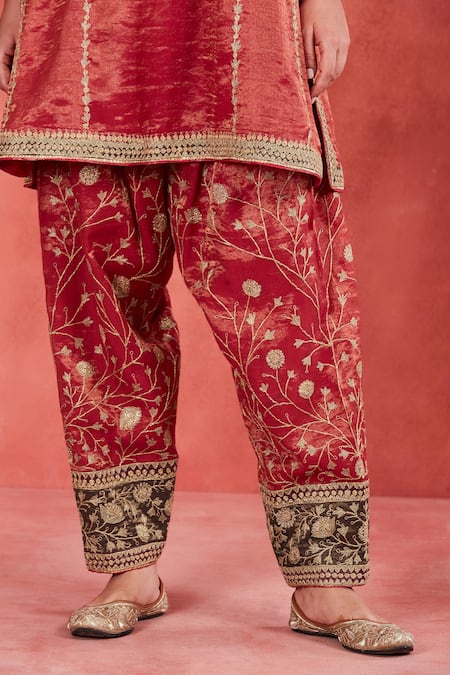 Sue Mue Pink Silk Organza, Handloom Cotton Embroidery, Azra Dori Yoke Short Kurta Set at Aza Fashions Sue Mue_Pink Silk Organza, Handloom Cotton Embroidery, Azra Dori Yoke Short Kurta Set _at_Aza_Fashions