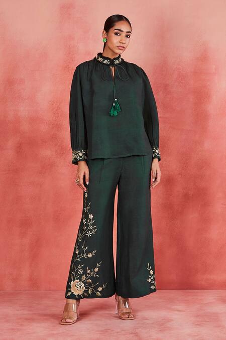 Sue Mue Green Linen Embroidery Bandeau Neck Jeeva Collar Top And Pant Set at Aza Fashions Sue Mue_Green Linen Embroidery Bandeau Neck Jeeva Collar Top And Pant Set _at_Aza_Fashions