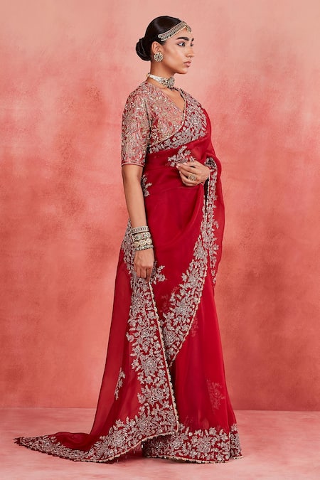 Sue Mue Red , Organza Pearls, Hadiya Floral Jaal Embroidered Saree With Blouse at Aza Fashions Sue Mue_Red , Organza Pearls, Hadiya Floral Jaal Embroidered Saree With Blouse _at_Aza_Fashions