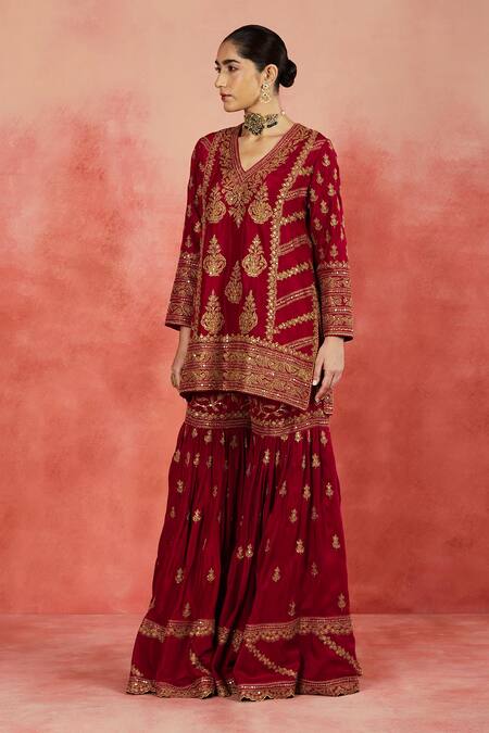 Shop Sue Mue Maroon , Organza Sequins, Piping, Shahida Floral Kurta Gharara Set Shop_Sue Mue_Maroon , Organza Sequins, Piping, Shahida Floral Kurta Gharara Set