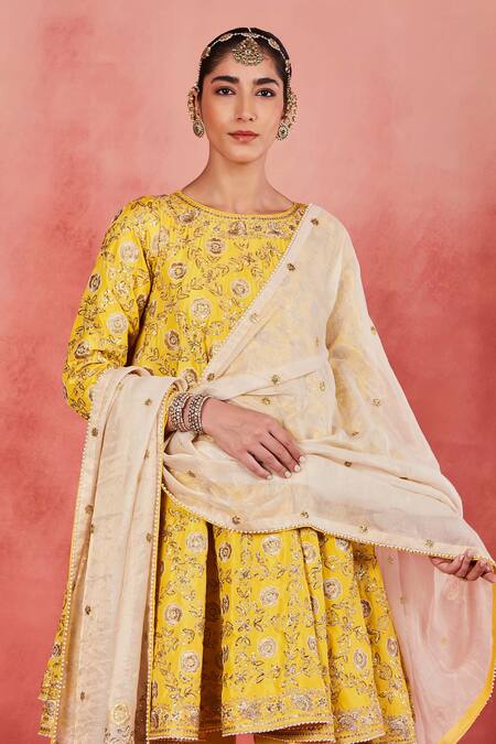 Buy Sue Mue Yellow Silk, Cotton, Lycra Sequins, Beads Bushra Floral Jaal Short Anarkali Set Online at Aza Fashions Buy_Sue Mue_Yellow Silk, Cotton, Lycra Sequins, Beads Bushra Floral Jaal Short Anarkali Set _Online_at_Aza_Fashions