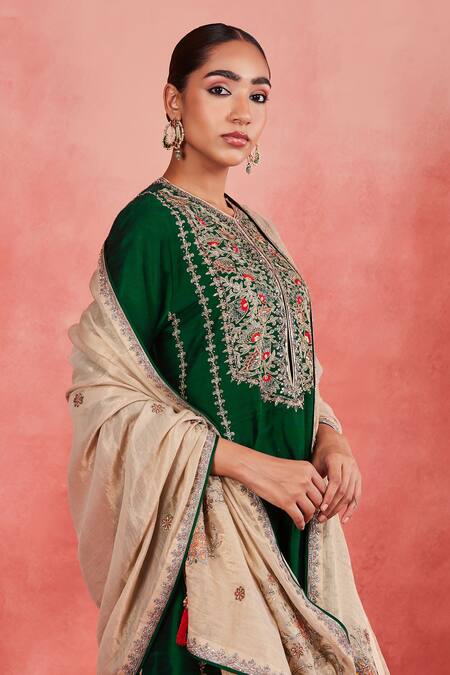 Shop_Sue Mue_Green Silk, Handloom Cotton Pearls, Nusrat Zari Short Panelled Kurta Set 