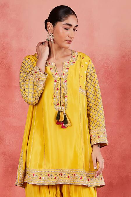 Sue Mue_Yellow , Organza Sequins, Pearls, Rashida Threadwork Kurta Set _Online_at_Aza_Fashions