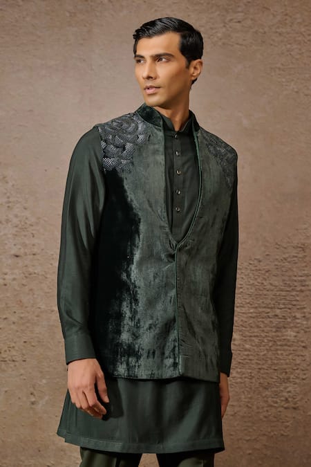 Buy Tarun Tahiliani Green Silk Velvet Embroidered Thread Floral Waistcoat Set Online at Aza Fashions Buy_Tarun Tahiliani_Green Silk Velvet Embroidered Thread Floral Waistcoat Set _Online_at_Aza_Fashions