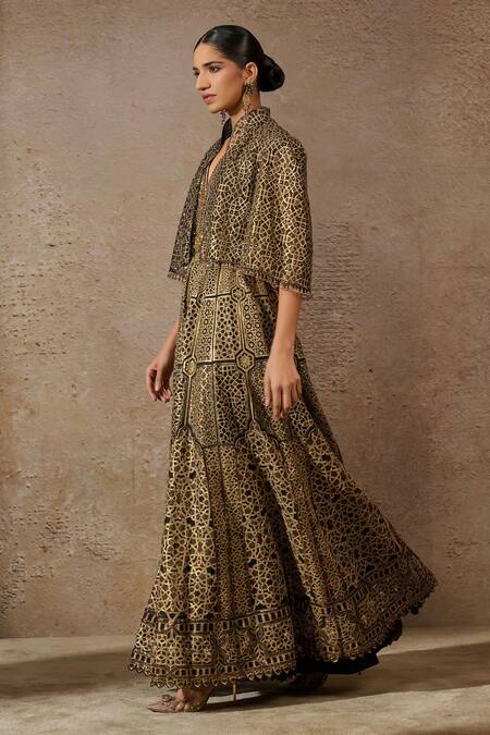 Tarun Tahiliani_Black Tulle Embellished Sequin Stand Collar Architecture Motif Cape _Online_at_Aza_Fashions