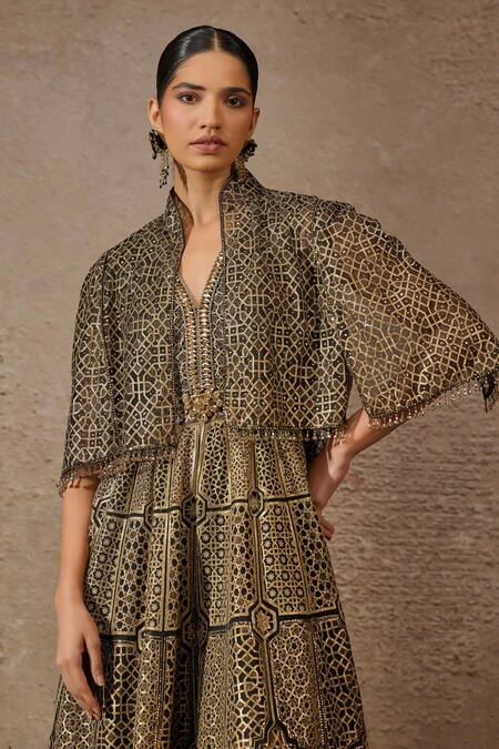 Buy_Tarun Tahiliani_Black Tulle Embellished Sequin Stand Collar Architecture Motif Cape _Online_at_Aza_Fashions