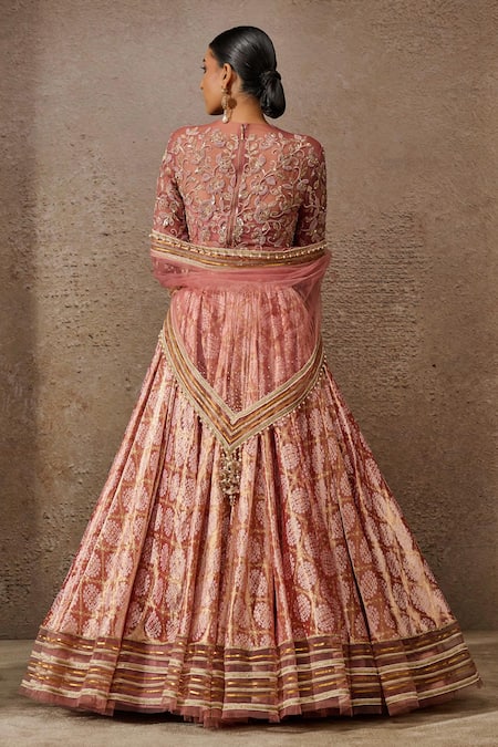 Tarun Tahiliani Geometric Mandala Pattern Lehenga Set With Embroidered Blouse 