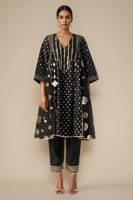 Gulabo By Abu Sandeep Black Modal, Chanderi Gota Patti, Embroidery Geometric Lace Kurta With Pant at Aza Fashions Gulabo By Abu Sandeep_Black Modal, Chanderi Gota Patti, Embroidery Geometric Lace Kurta With Pant _at_Aza_Fashions